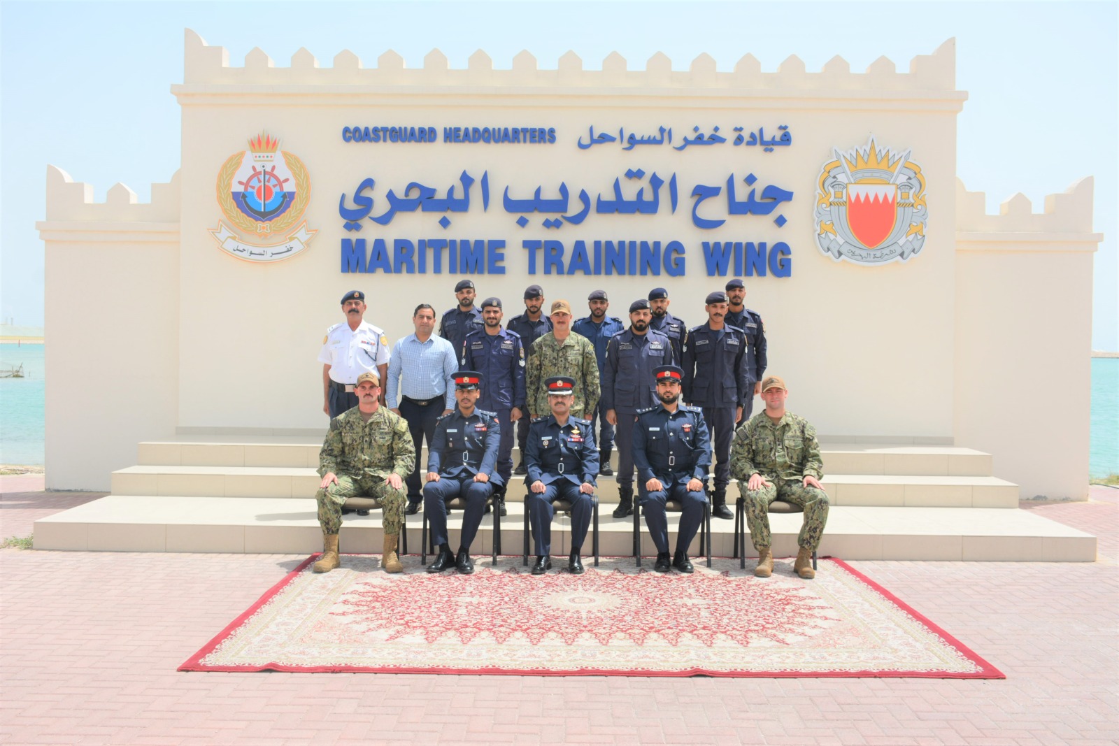 آمر جناح التدريب البحري يفتتح دورة قادة الزوارق السريعة<