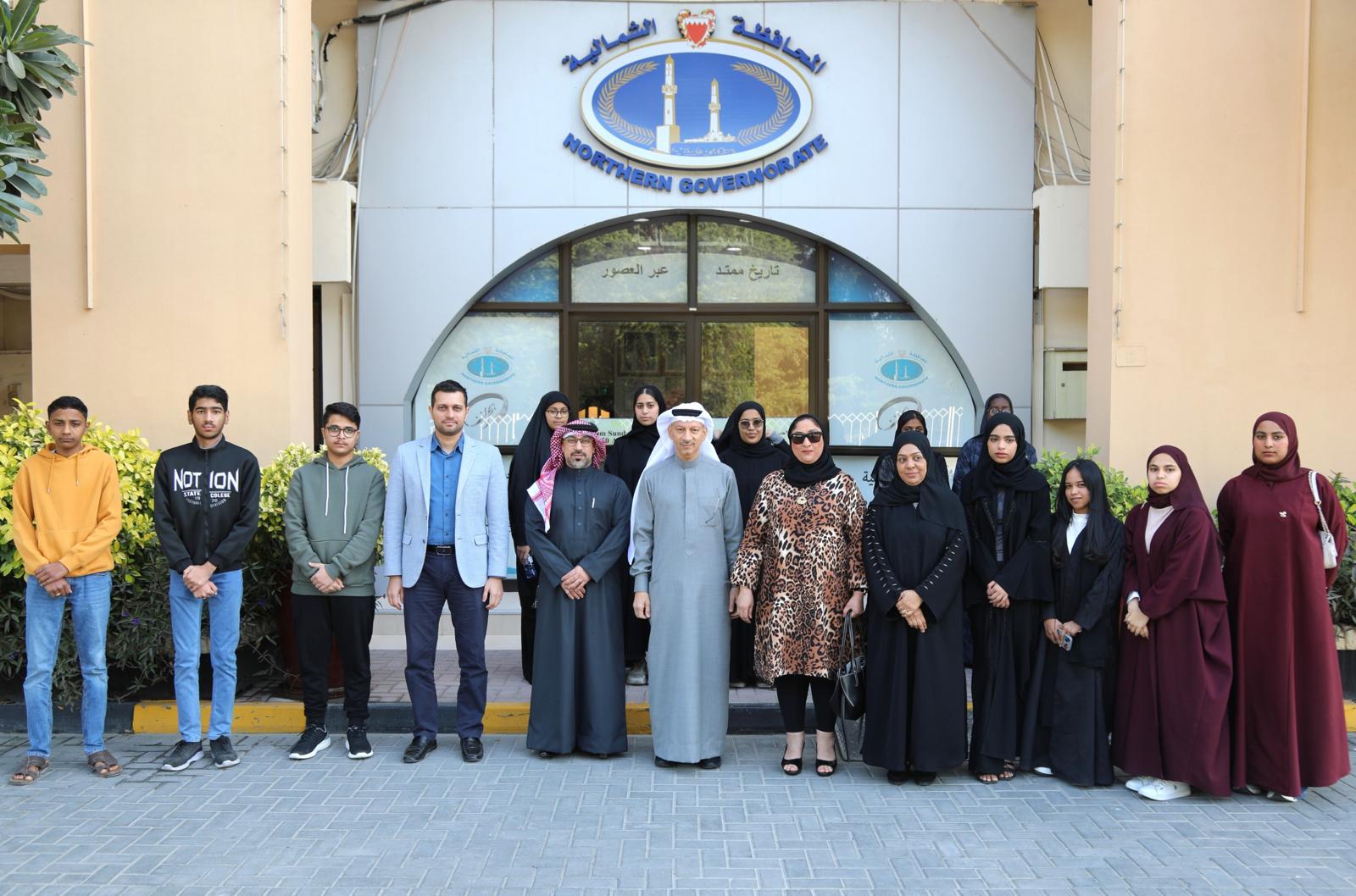 محافظ الشمالية يستقبل طلبة المرحلة الثانوية ضمن مساق خدمة المجتمع<