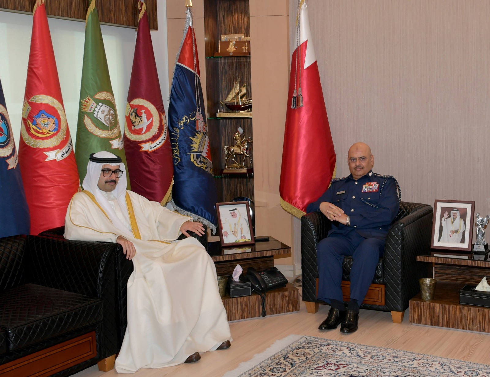 رئيس الأمن العام يستقبل محافظ المحافظة الجنوبية<