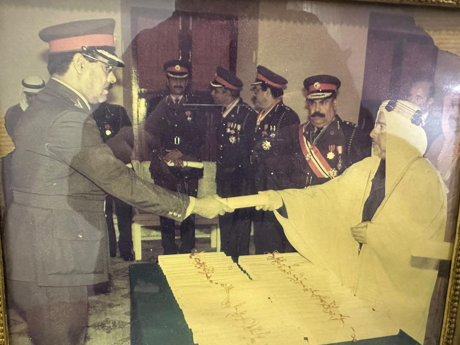 رحل بعد تاريخ من الالتزام المهني والعطاء المخلص .. اللواء متقاعد ربيعة السنان الدوسري ... مثال للإخلاص والجدية خلال 47 عاما من العمل الشرطي<