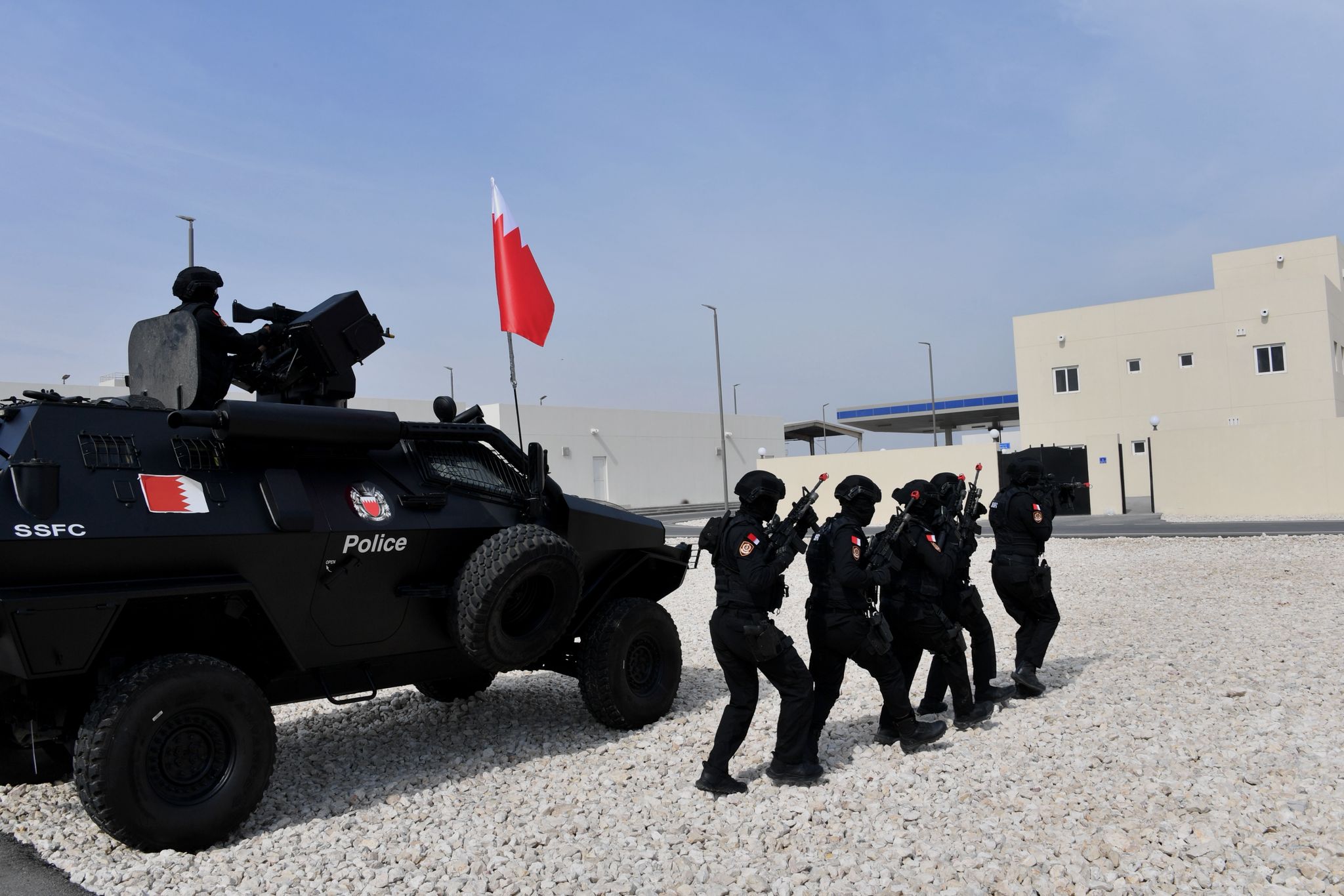 يقام حاليا في قطر ... قوات شرطة البحرين المشاركة في تمرين أمن الخليج العربي 4 تواصل أعمالها في اطار التدريبات الميدانية<