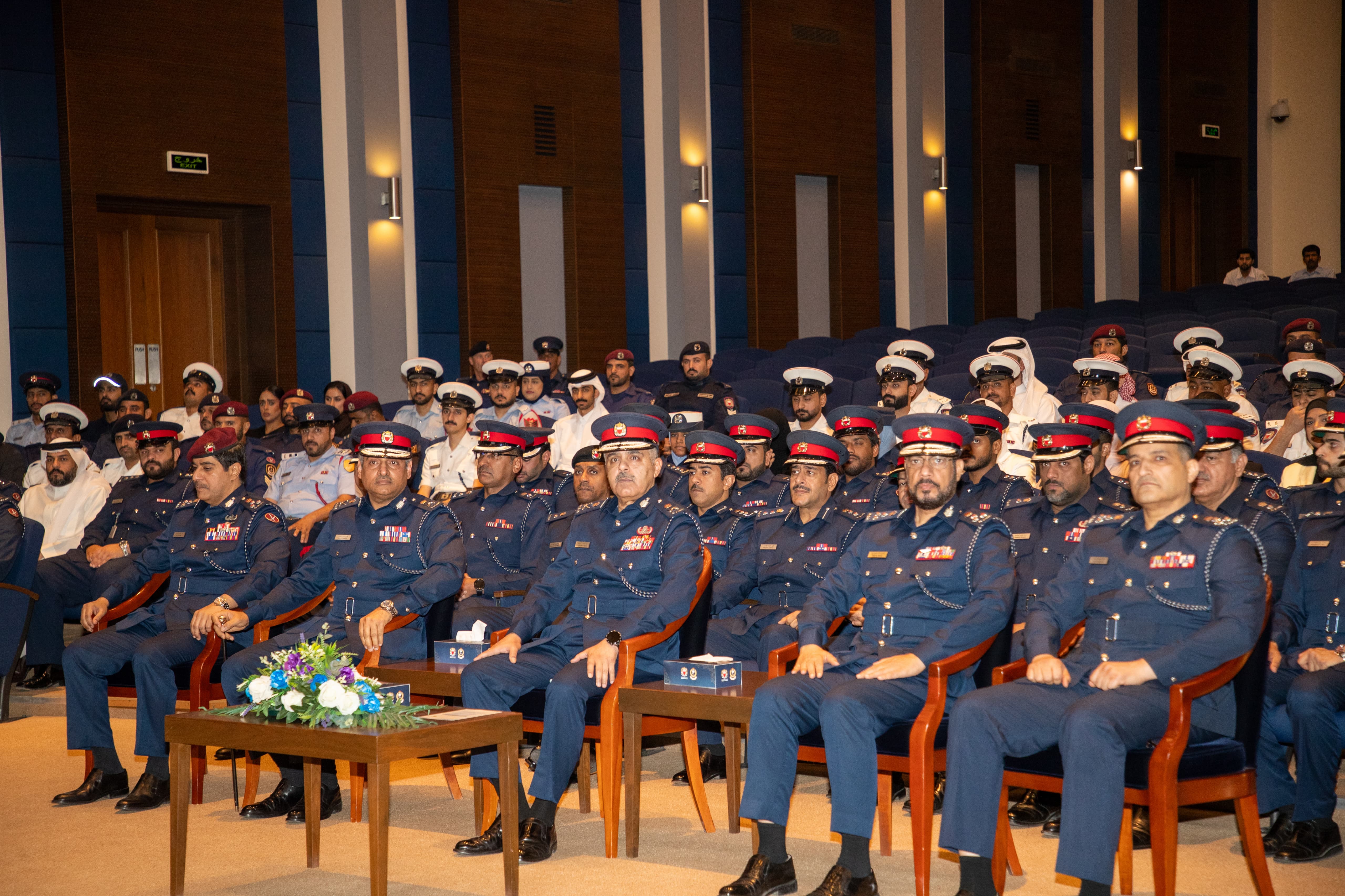 نائب رئيس الأمن العام يحضر حفل تخريج عدد من الدورات التدريبية بالأكاديمية الملكية للشرطة<
