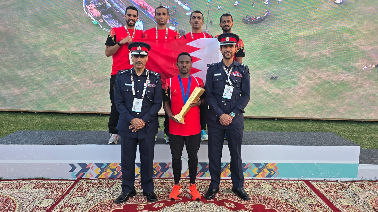 لاعب فريق وزارة الداخلية يحقق المركز الأول في البطولة الشرطية لدول الخليج لاختراق الضاحية<