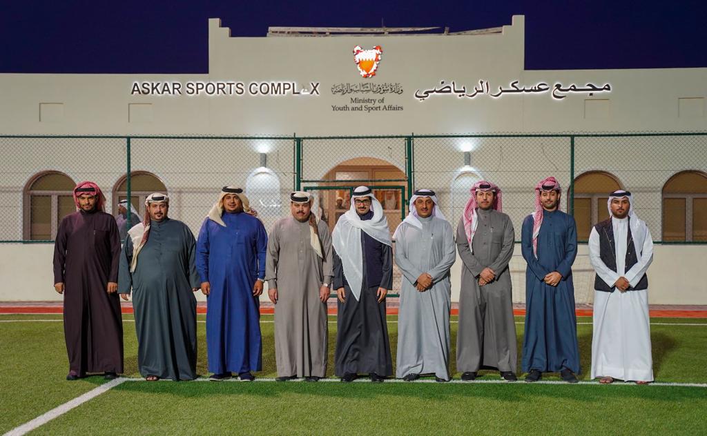 سمو محافظ الجنوبية يتفقد عدداً من المرافق العامة بمنطقة عسكر ويلتقي اهاليها لبحث احتياجاتهم<