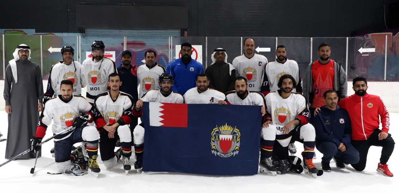 فريق وزارة الداخلية لهوكي الجليد يحقق المركز الأول في نهائي الدوري البحريني<