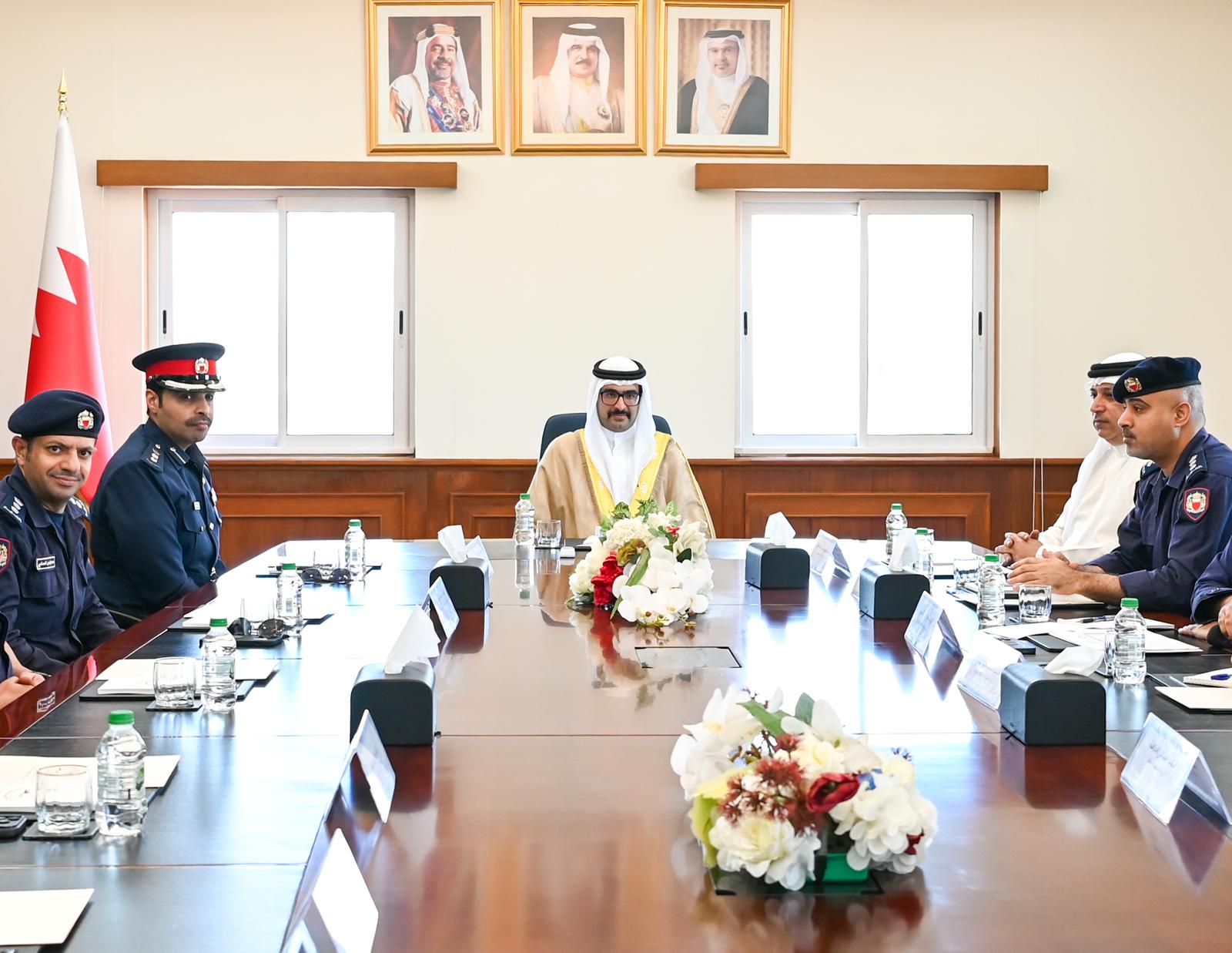 سمو محافظ المحافظة الجنوبية يترأس اجتماع اللجنة الأمنية<