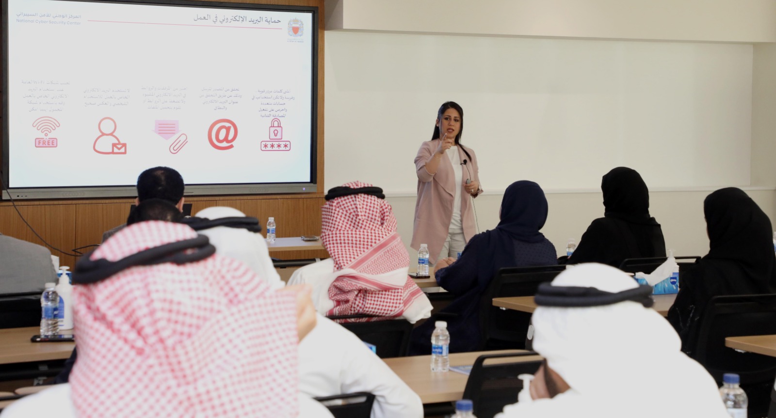 المركز الوطني للأمن السيبراني يختتم دورته المتخصصة لمنتسبي ديوان الرقابة المالية والإدارية<