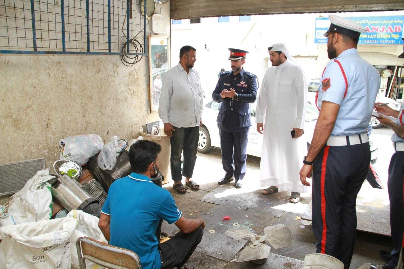 شرطة وبلدية الجنوبية تنظمان حملات تفتيشية على محلات قطع الغيار المستعملة للتأكد من التزامها باشتراطات الأمن والسلامة<