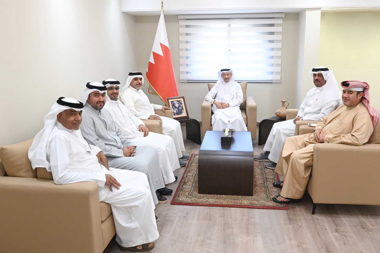 محافظ الشمالية يستقبل المدير التنفيذي لجمعية جنوسان الخيرية<