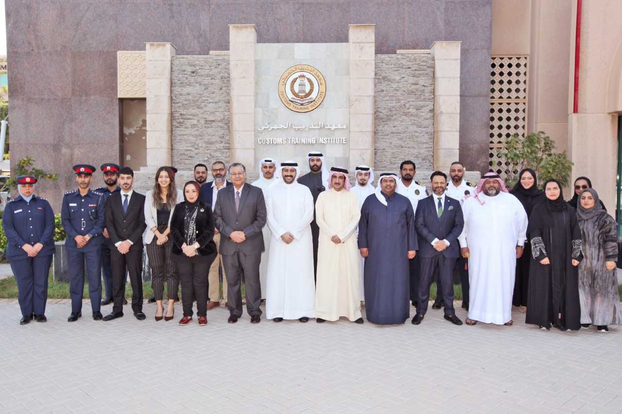 المباحث والأدلة الجنائية تُنظم..ورشة عمل في مجال مكافحة الإتجار بالأشخاص بالتعاون مع هيئة تنظيم سوق العمل ومنظمة الهجرة الدولية<