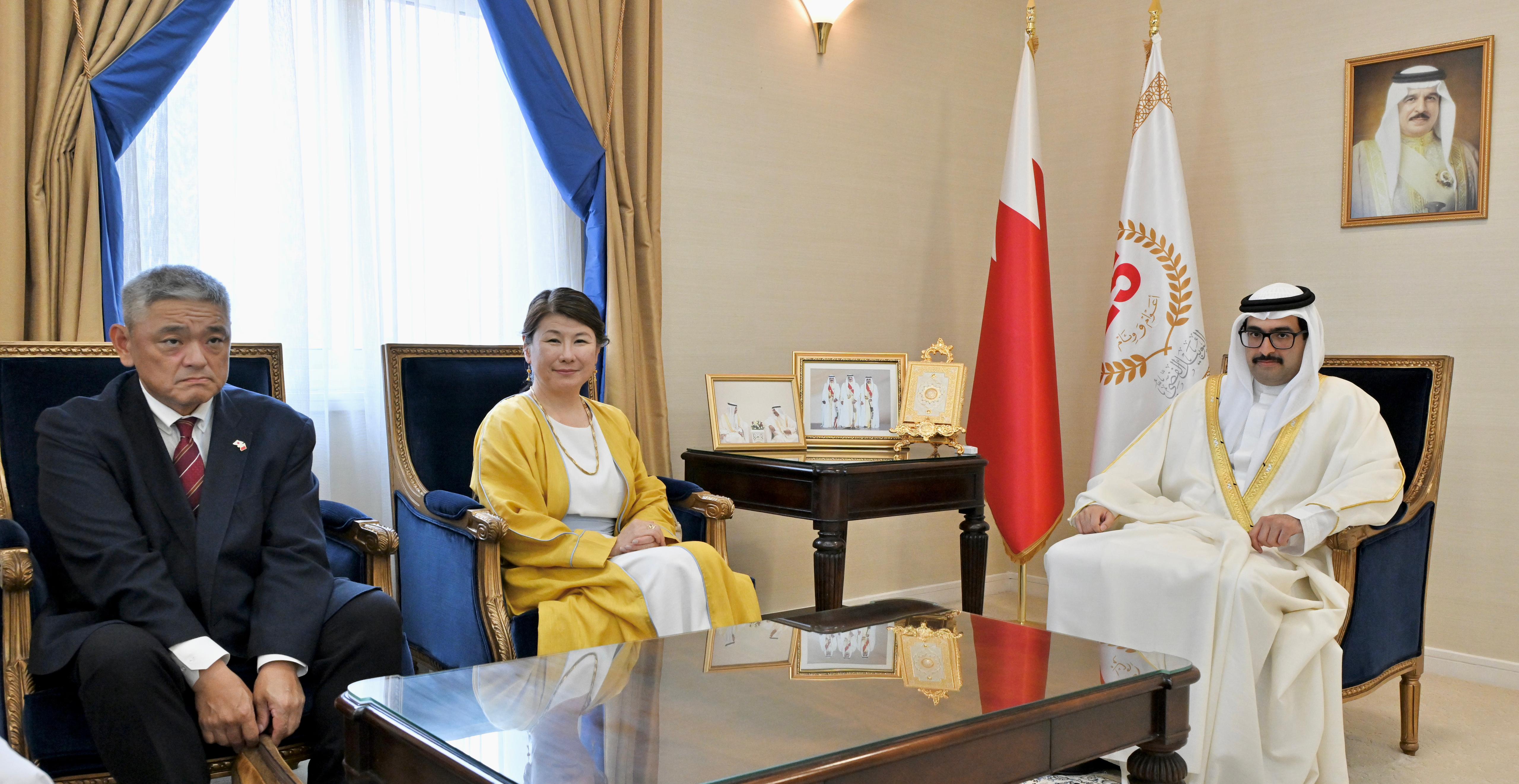 سمو محافظ الجنوبية يستقبل السفيرة اليابانية<