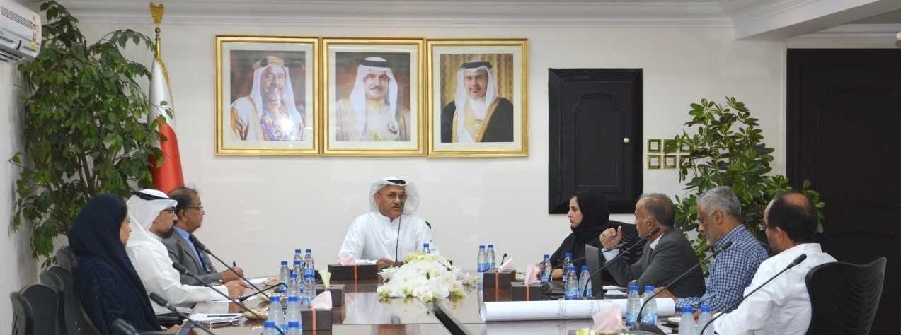 محافظ الشمالية يطلع على مراحل أعمال تطوير شارع الجنبية<