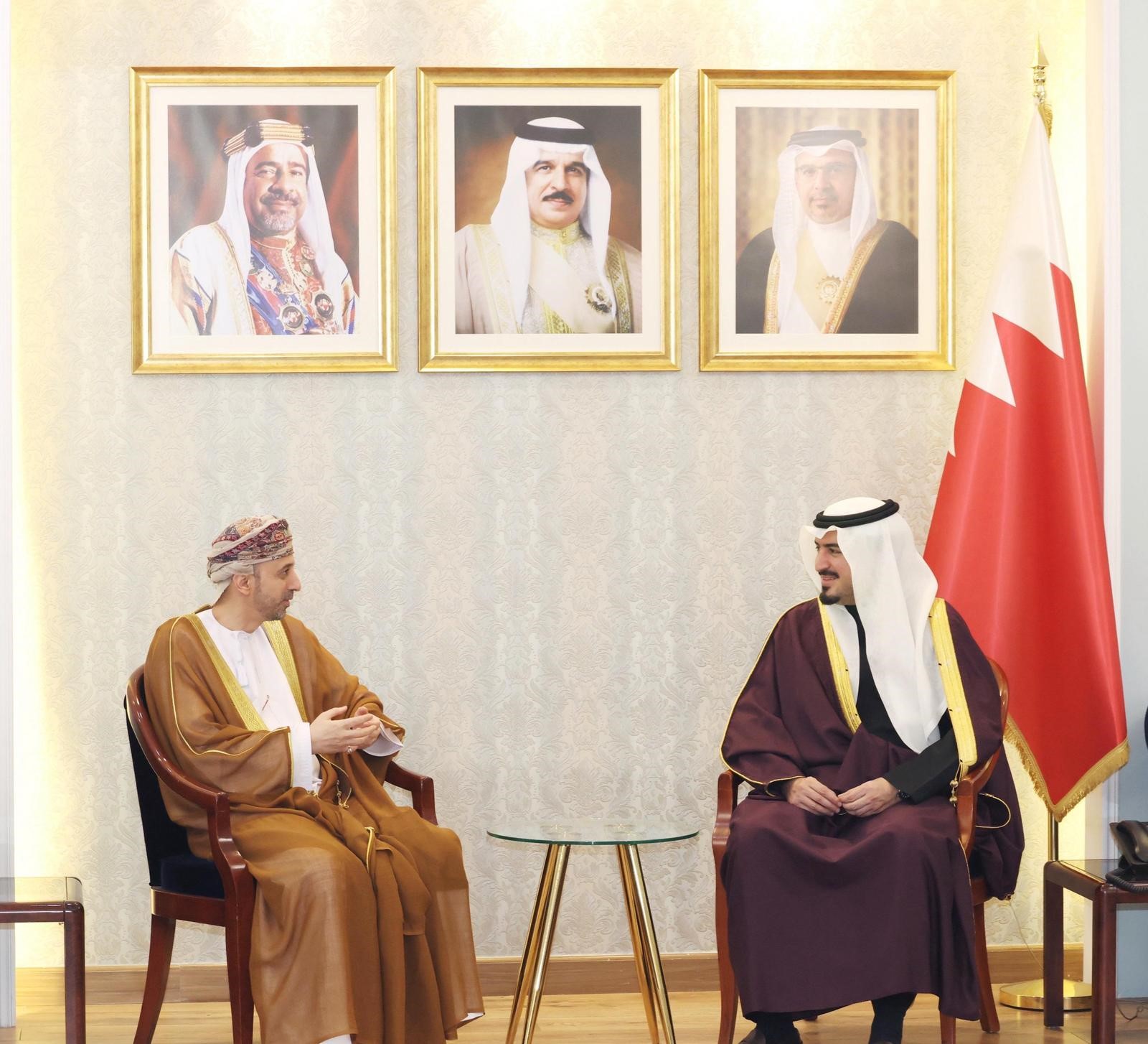 محافظ العاصمة يستقبل سفير سلطنة عمان لدى المملكة<