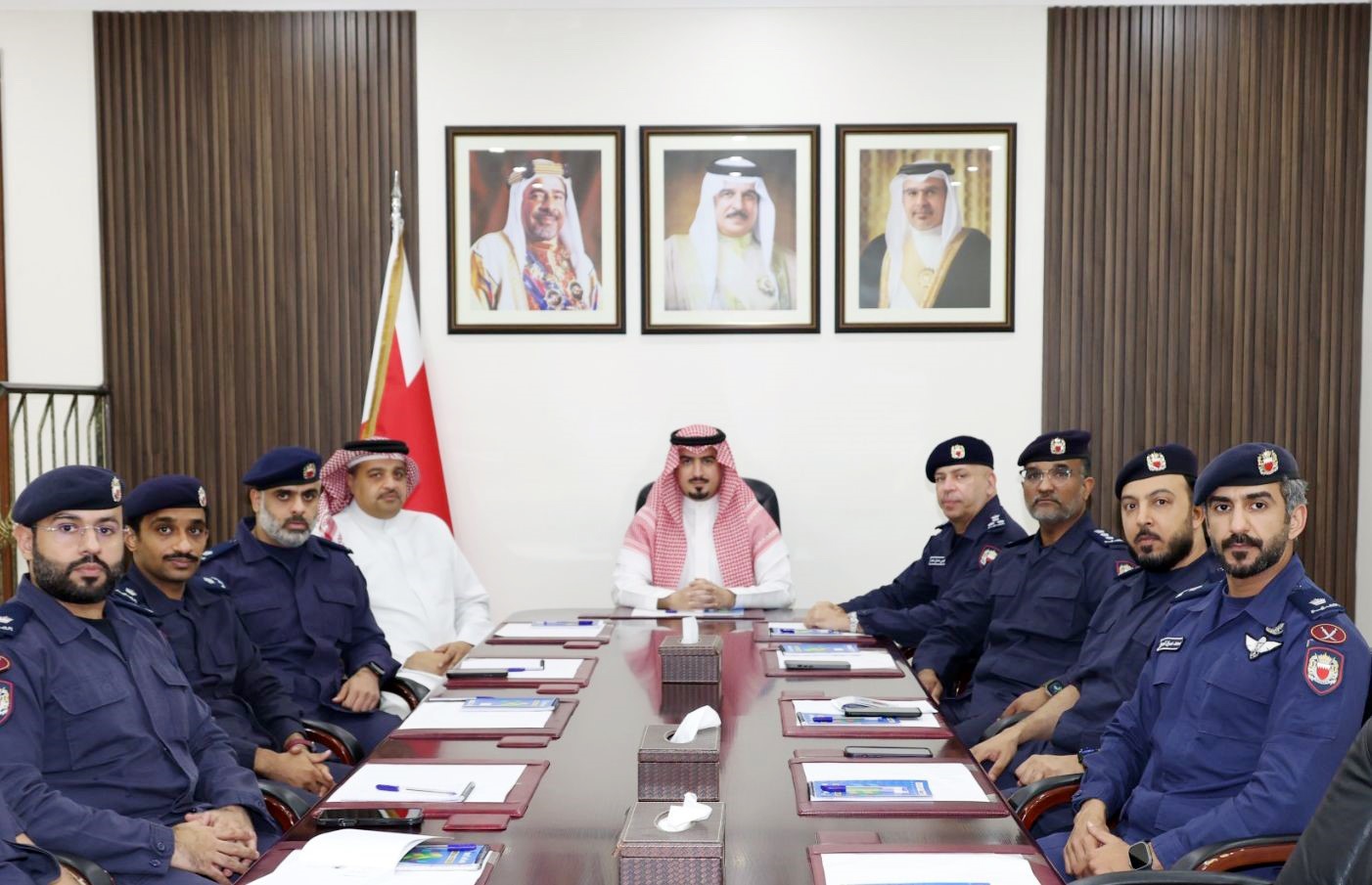 محافظ العاصمة يترأس اجتماع اللجنة الأمنية بالمحافظة ويشيد بالجاهزية الأمنية والوعي المجتمعي<