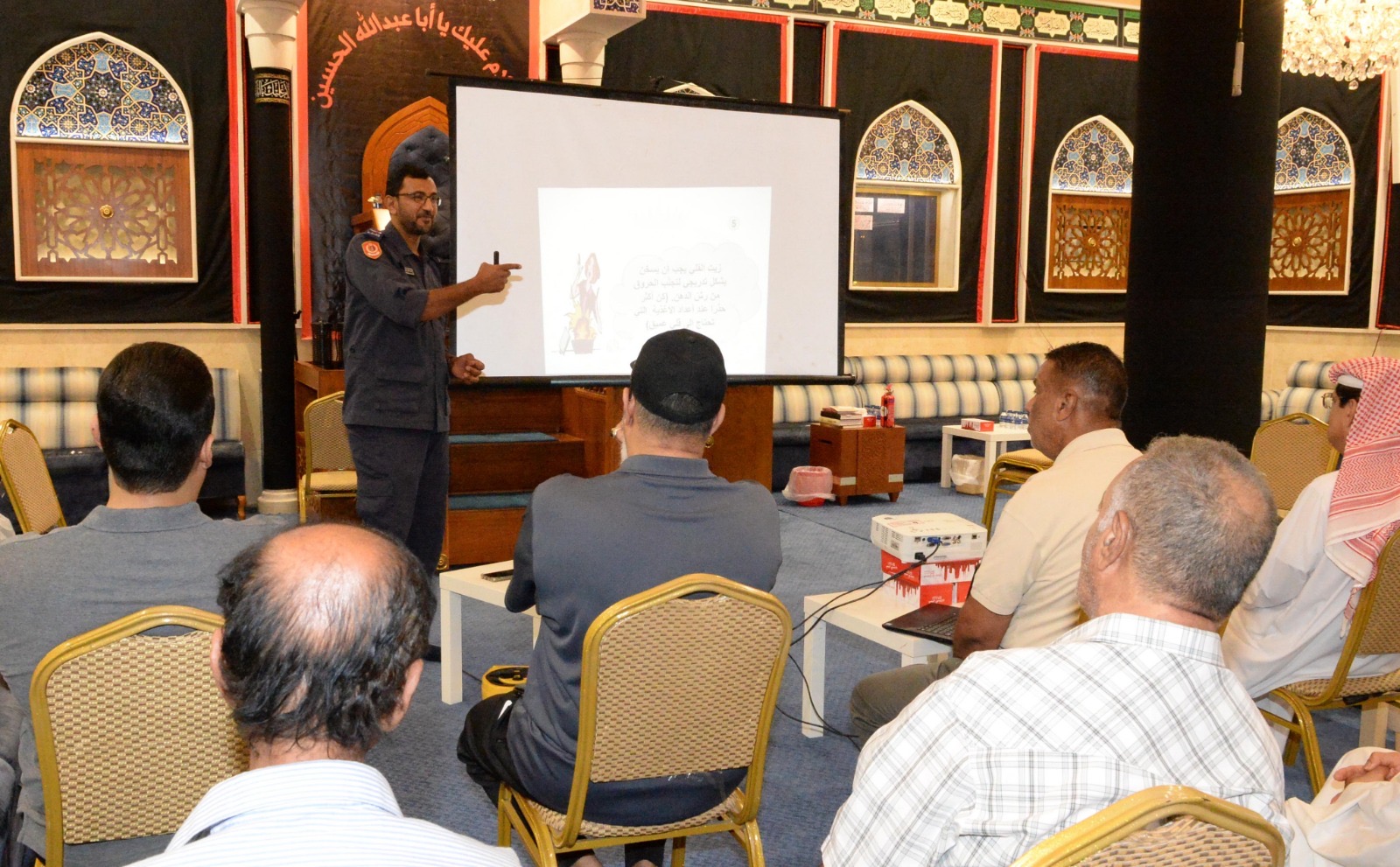 رئاسة الأمن العام لشؤون المجتمع تقيم محاضرات وورش باشتراطات السلامة في دور العبادة<