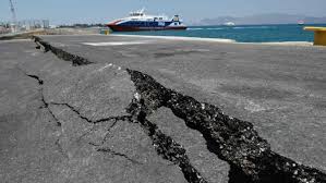 زلزال بقوة 7.6 درجات يضرب قرب تونجا جنوب المحيط الهادئ<