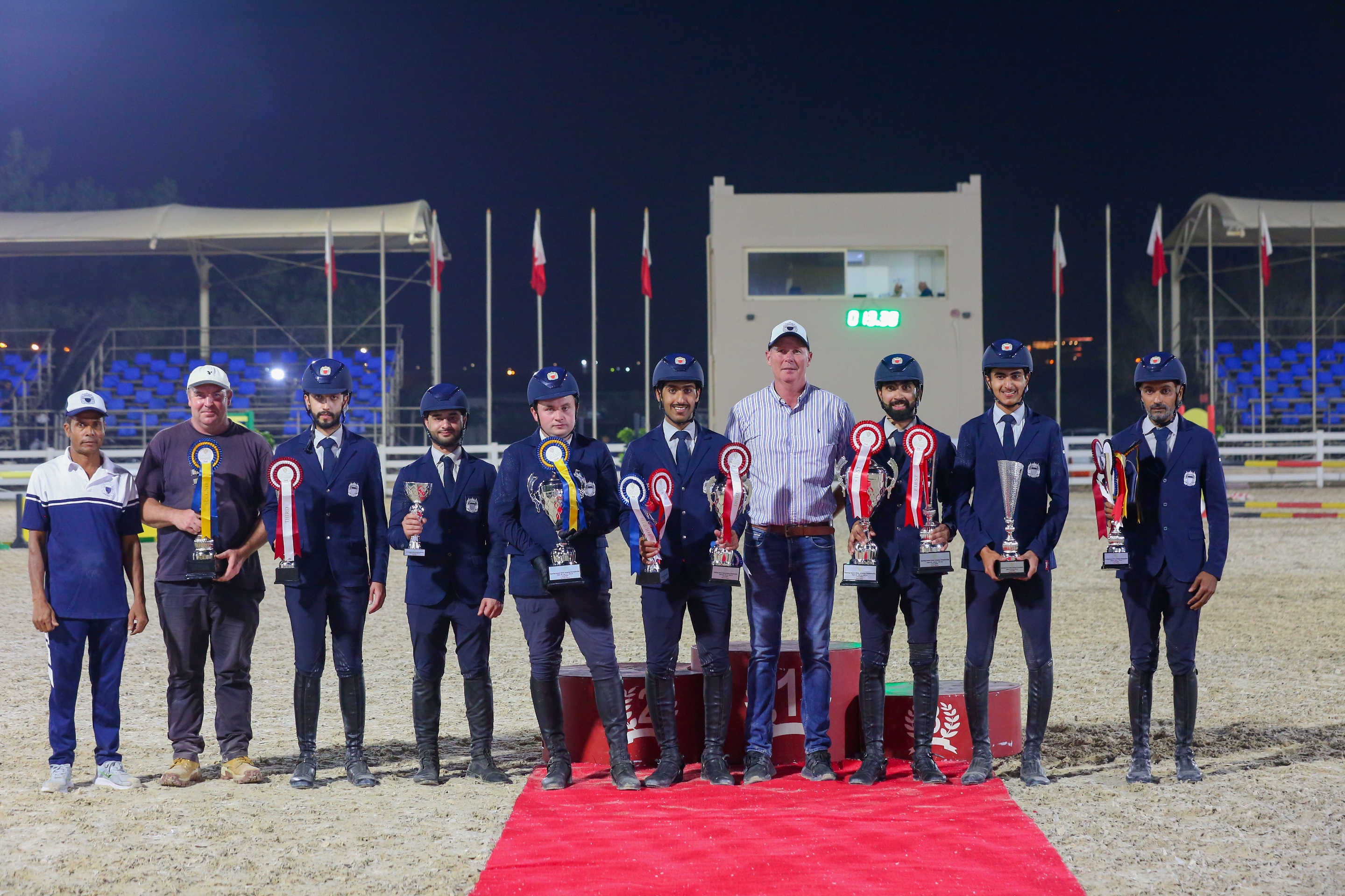 فريق وزارة الداخلية لقفز الحواجز يحقق المركز الأول في المسابقة الكبرى لافتتاح موسم قفز الحواجز<