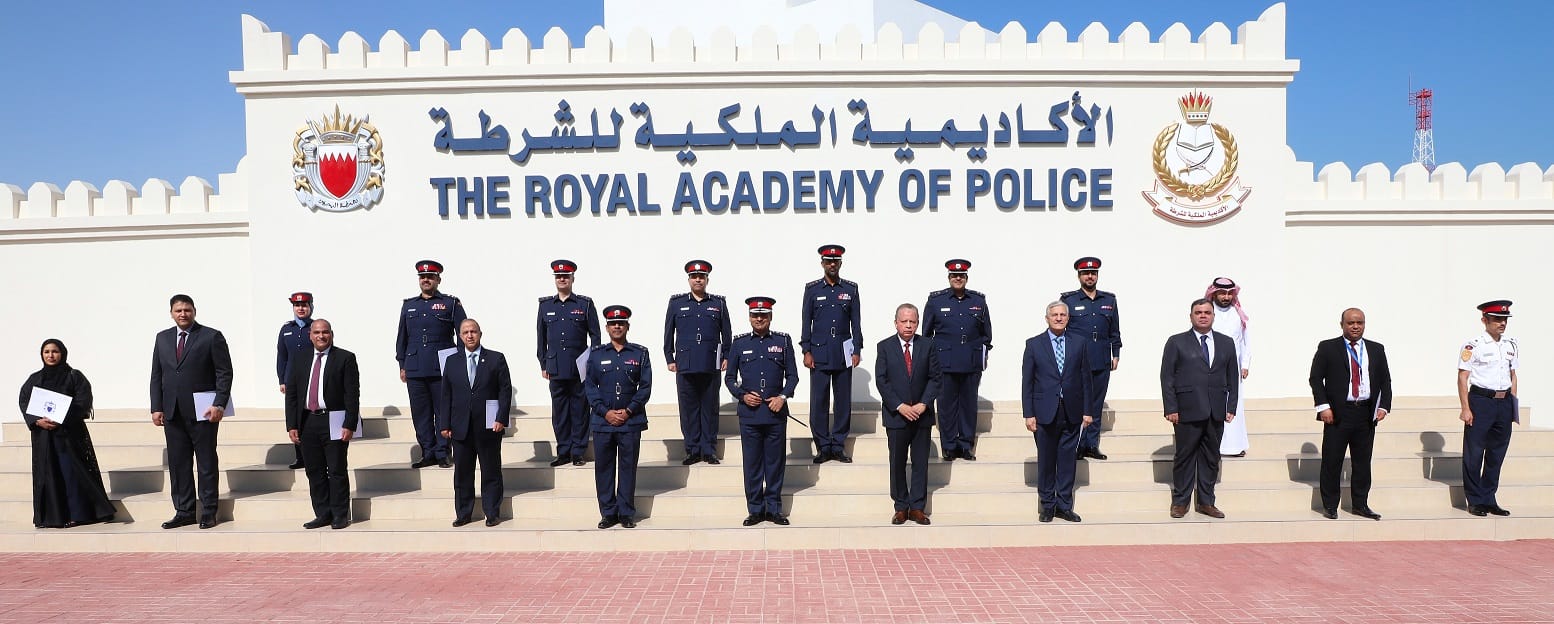 الأكاديميّة الملكيّة للشرطة تنظم حفل تخريج دورة ( إعداد المحاضرين )<