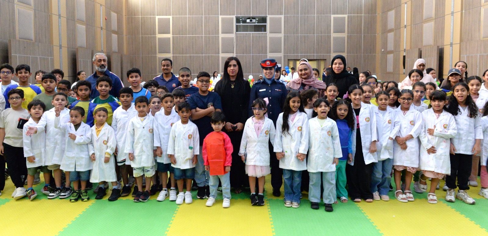 نادي ضباط الشرطة ينظم فعالية  ‘ سحر العلوم ‘ لأبناء الأعضاء ضمن البرنامج الصيفي<