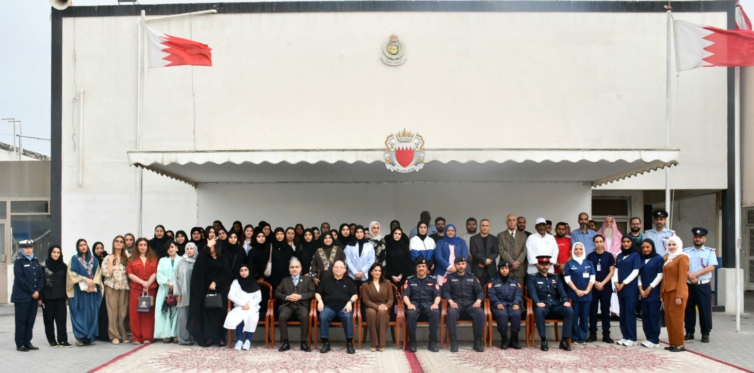 الدفاع المدني بالتعاون مع البحرينية  للمسؤولية الاجتماعية تنظم سلسة ورشة عمل في الاسعافات الاولية وقت الازمات<