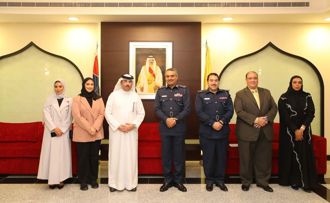 آمر الأكاديمية الملكية للشرطة يستقبل مستشار شؤون حقوق الإنسان بوزارة الخارجية<