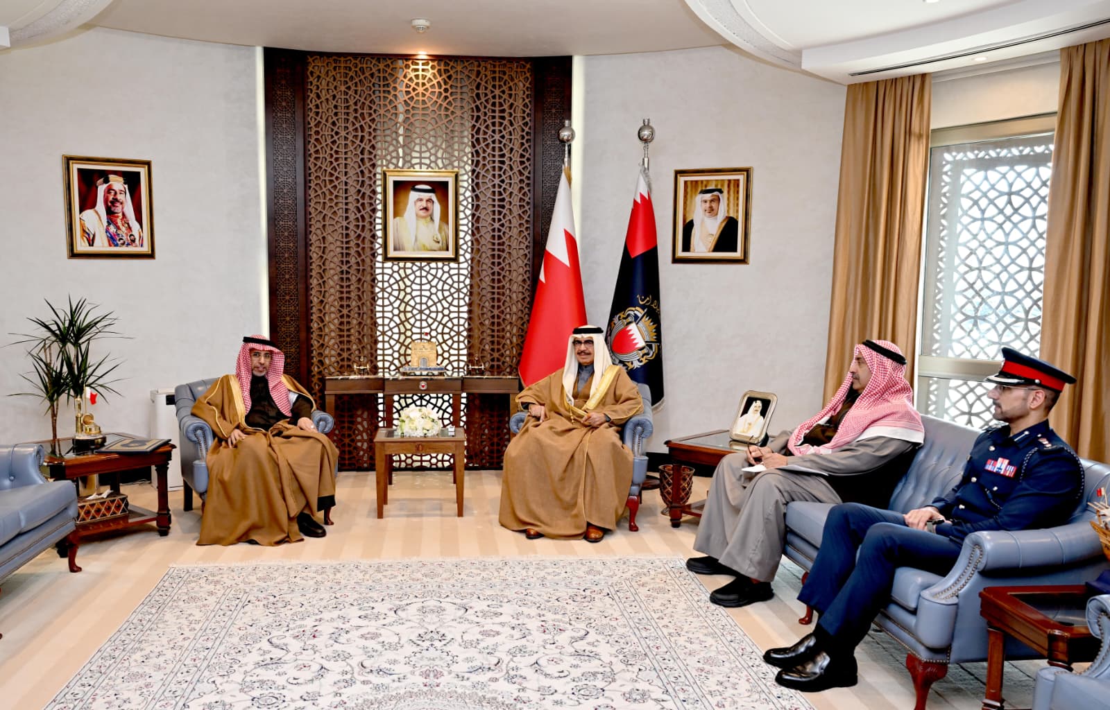 معالي وزير الداخلية يستقبل الأمين العام لمجلس وزراء الداخلية العرب ويشيد بدور الأمانة العامة في تطوير مسيرة العمل العربي المشترك<