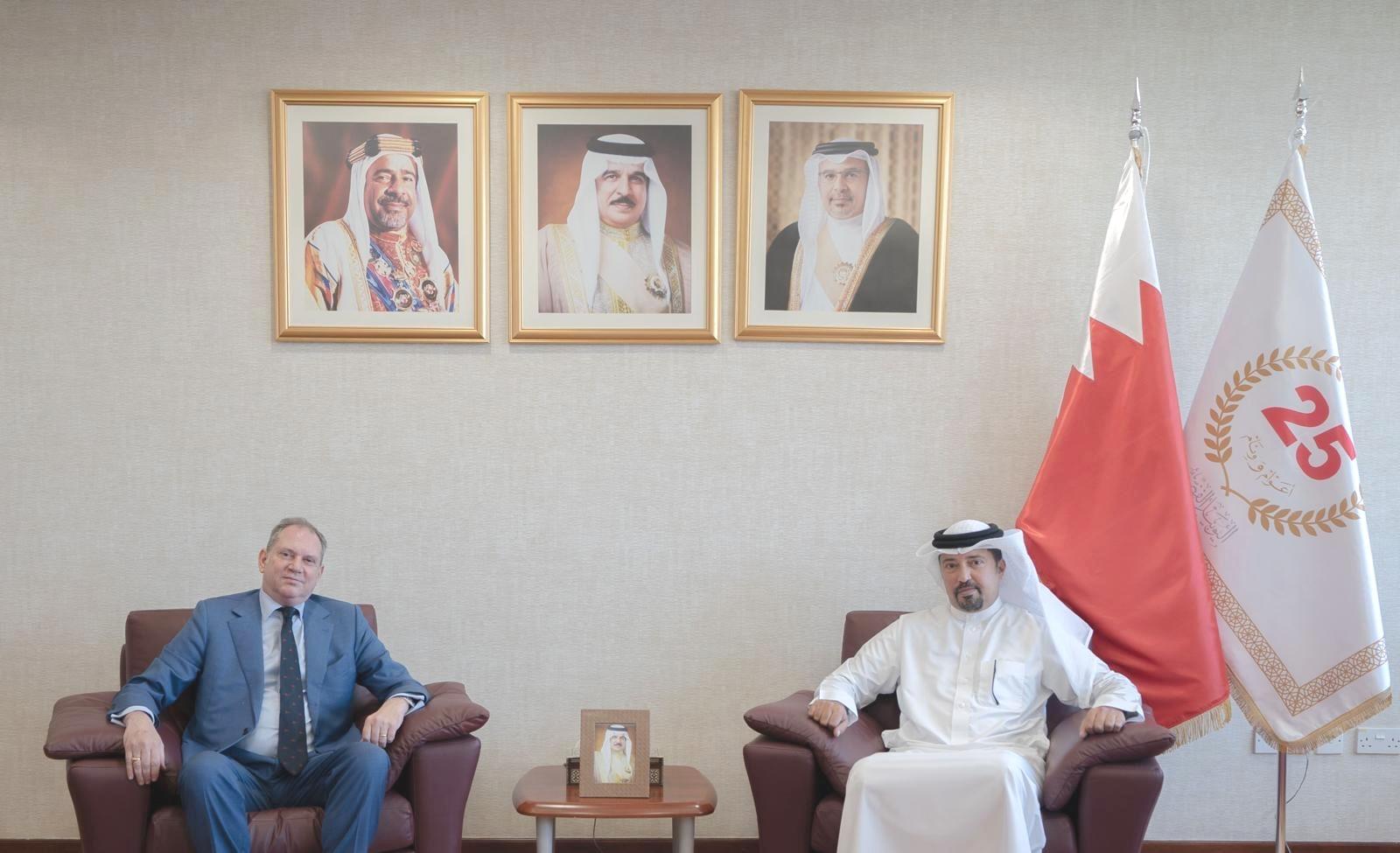 رئيس الجمارك يستقبل سفير الجمهورية الإيطالية لدى مملكة البحرين<