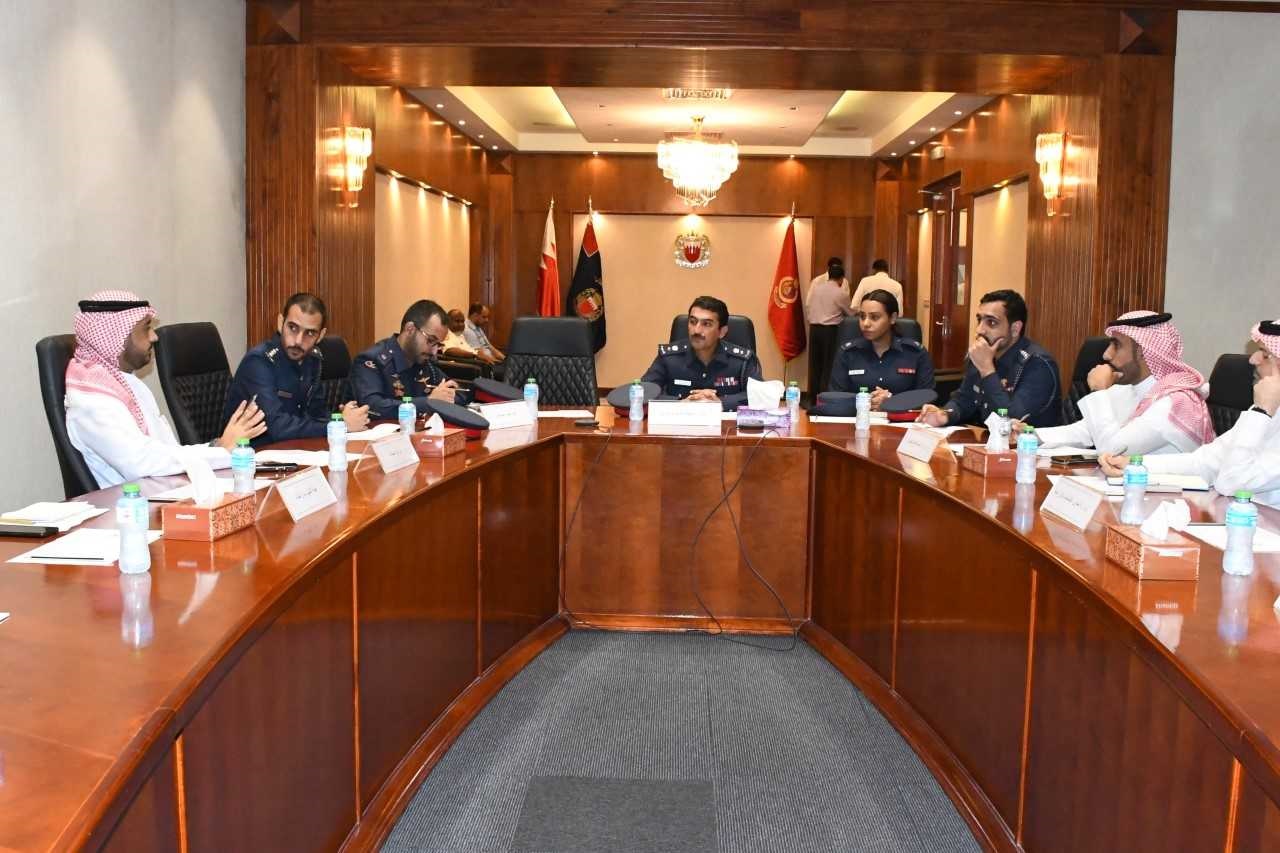 الدفاع المدني تعقد اجتماعاً تنسيقياً مع الجهات المعنية لحملة السلامة في برك السباحة<