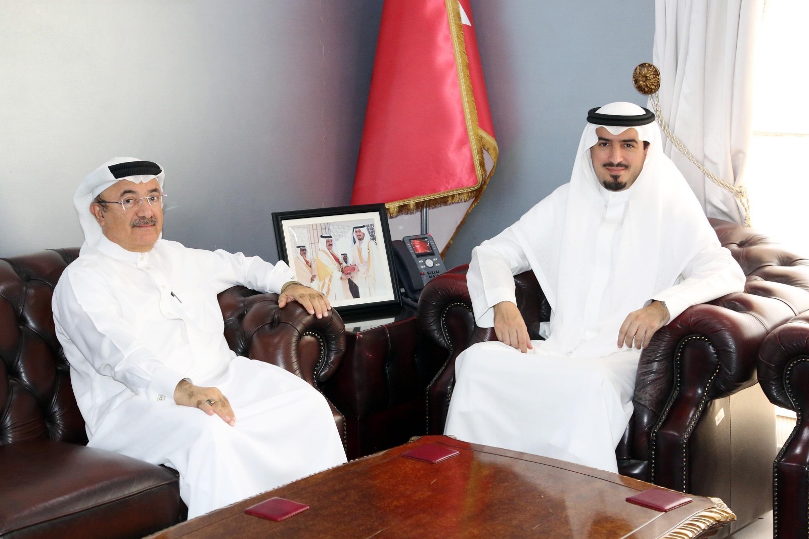 محافظ العاصمة يستعرض مع النائب محمد جناحي أولويات الأهالي<