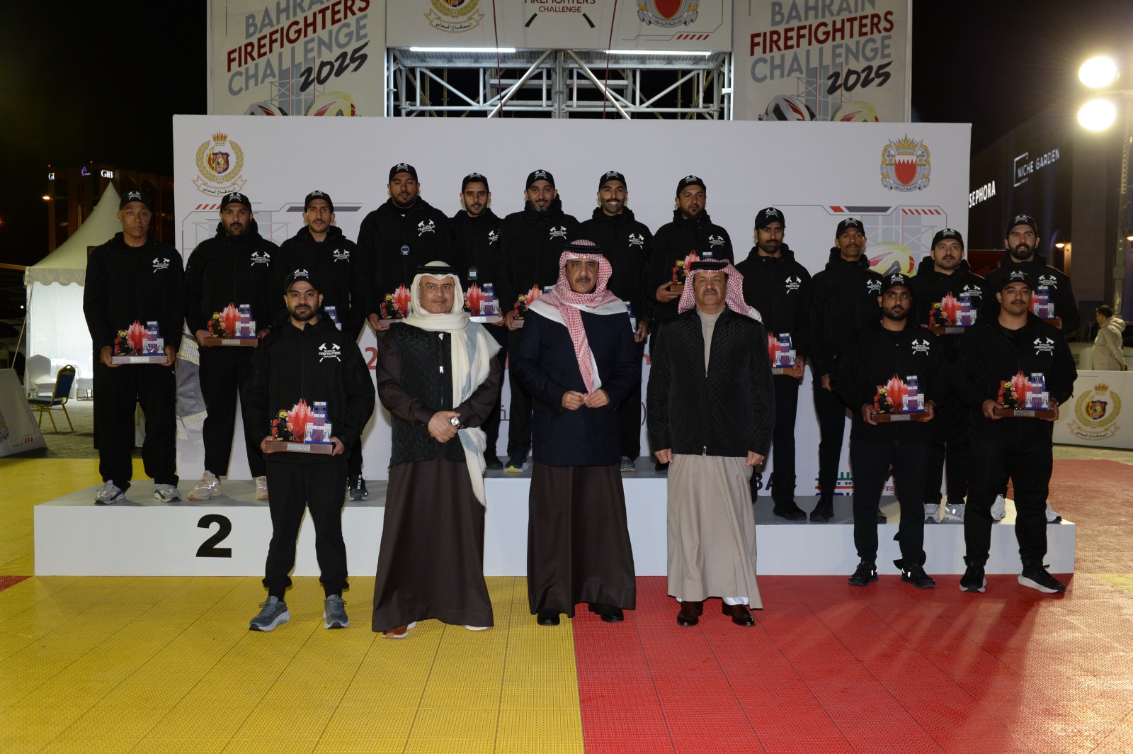 نائب وزير الداخلية يشهد ختام بطولة البحرين لتحدي رجل الإطفاء<
