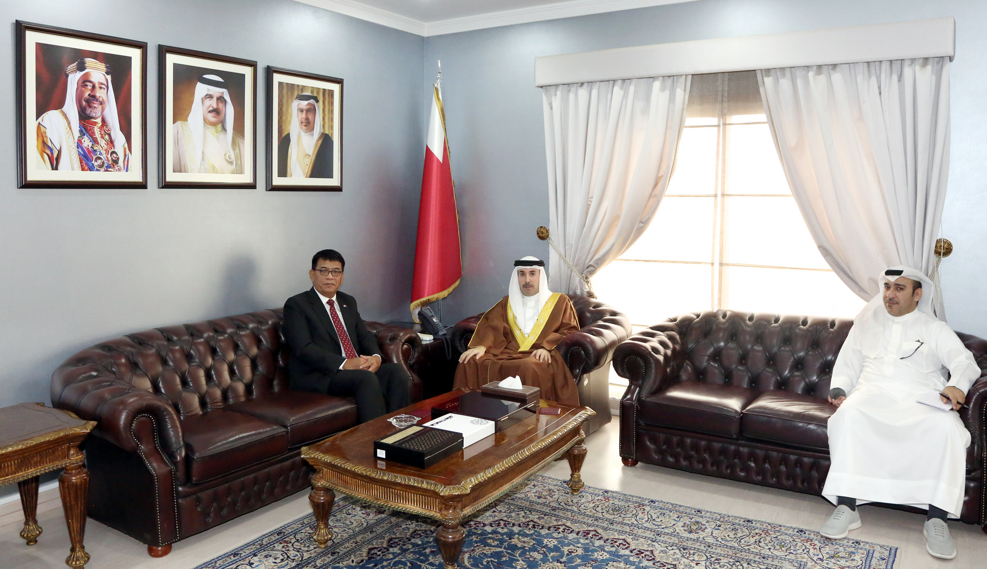 محافظ العاصمة يستقبل السفير الإندونيسي<