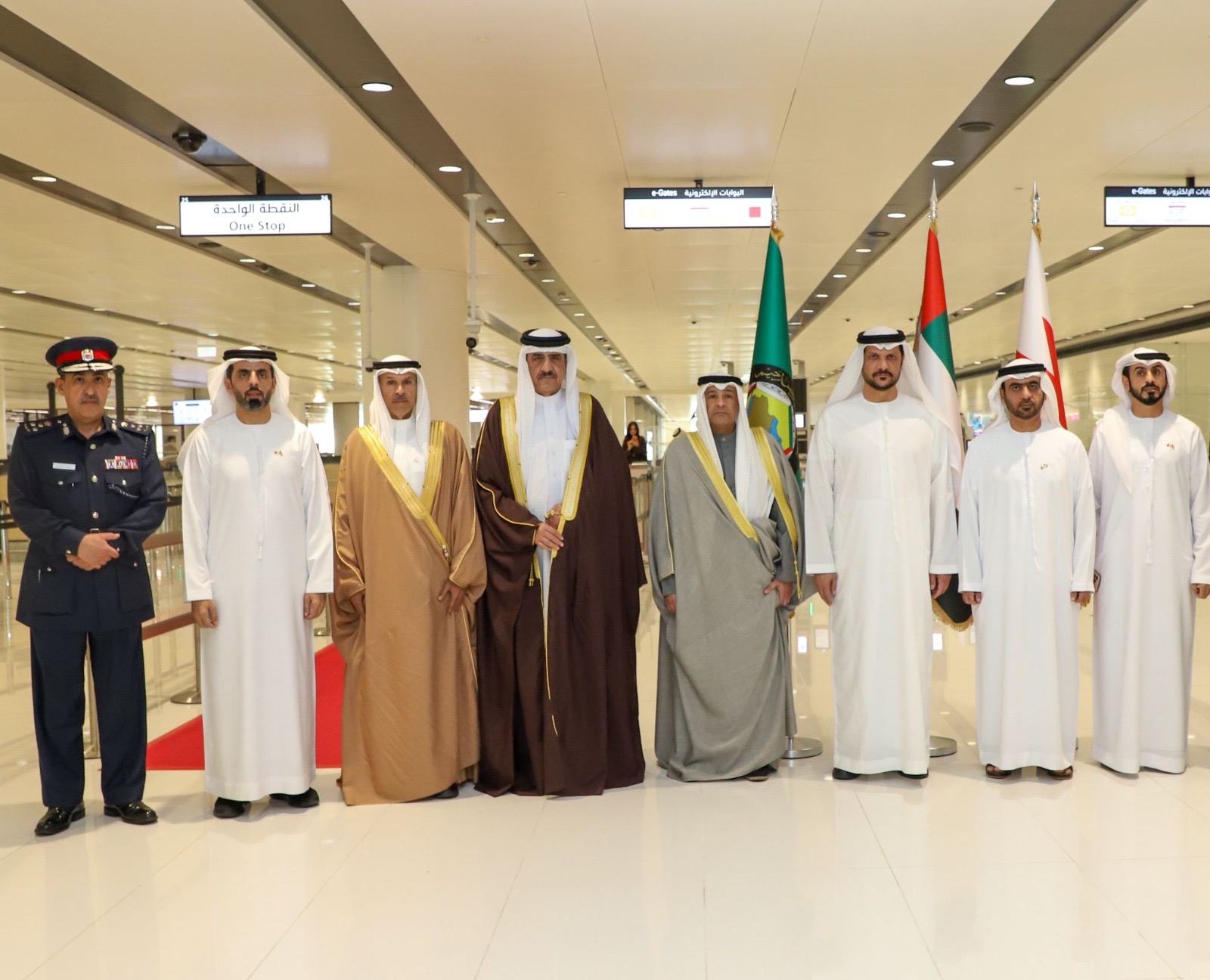 بالتعاون مع الأمانة العامة لمجلس التعاون وفي نقلة نوعية لانسيابية حركة السفر خليجيا ...بدء تشغيل  نقطة السفر الواحدة  جوا بين البحرين ودولة الإمارات<