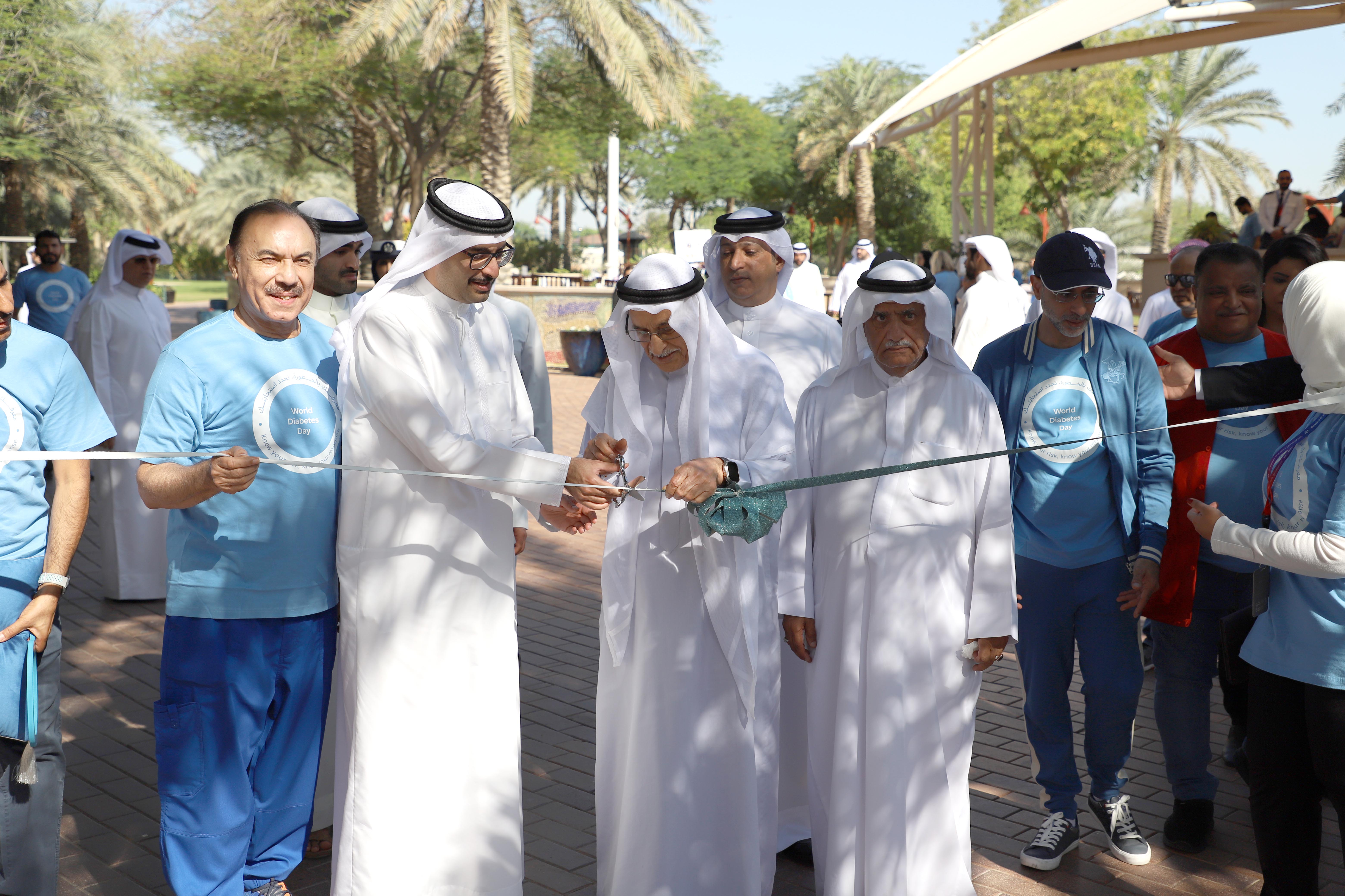 بالتعاون مع جمعية السكري البحرينية وشركة بابكو سمو محافظ الجنوبية يفتتح فعالية اليوم العالمي للسكري<