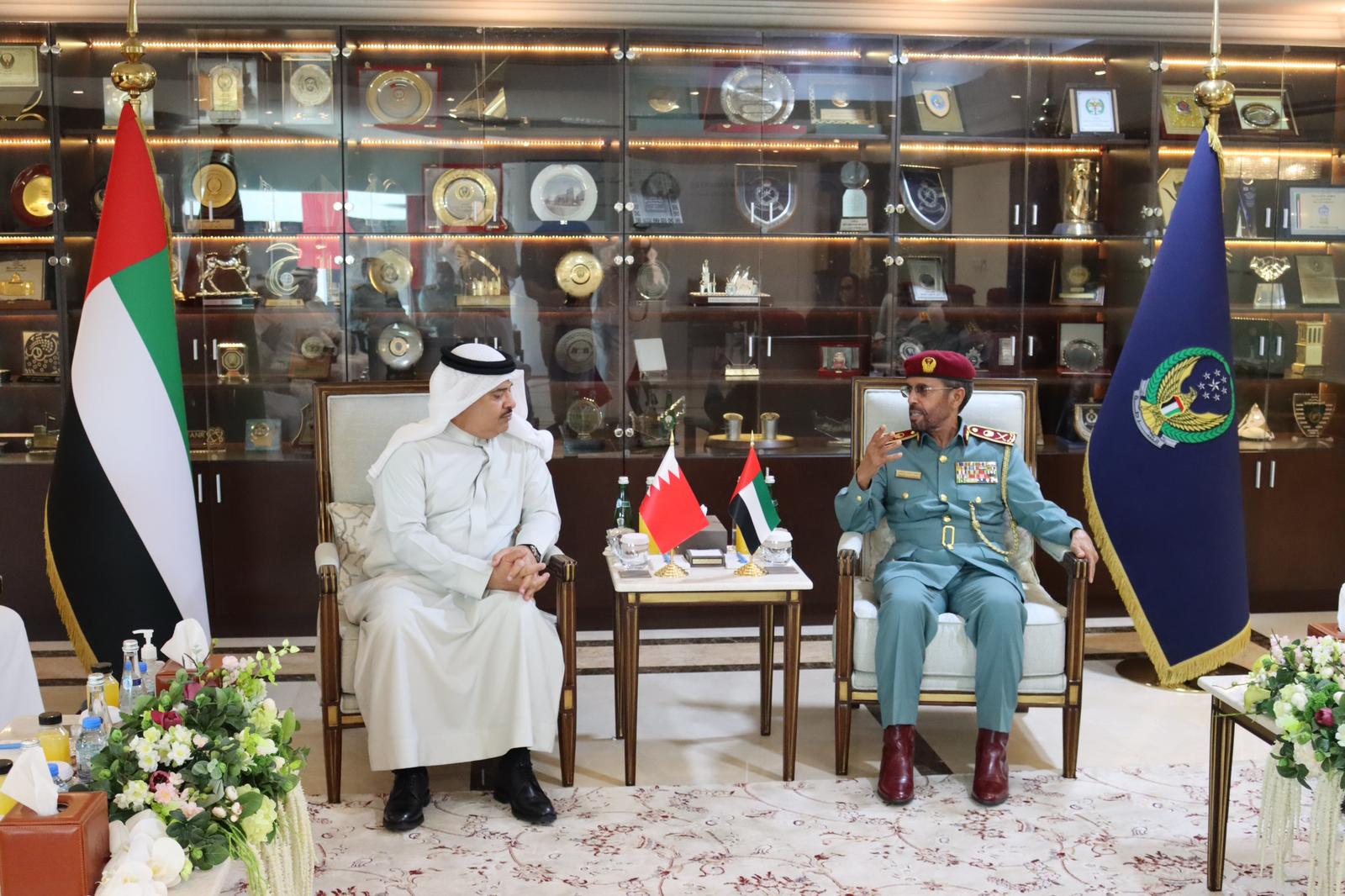 خلال الاجتماع التكميلي الذي عقدته في أبوظبي اللجنة الأمنية المشتركة ... اتفاق وزارتي الداخلية في مملكة البحرين ودولة الإمارات العربية المتحدة على إطلاق منظومة الربط الثنائي للأنظمة المرورية ضمن منظومة تقنية خليجية<