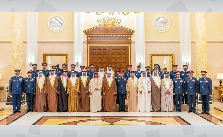 سمو ولي العهد نائب القائد الأعلى للقوات المسلحة رئيس مجلس الوزراء: تحية التقدير موجهة دائما لرجال الأمن المخلصين حماة الوطن الساهرين على أمنه المحافظين على أمان مواطنيه<