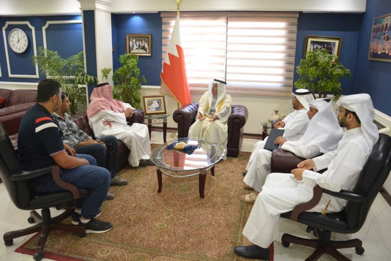 محافظ الشمالية يستقبل مجلس إدارة جمعية الشاخورة الخيرية ويبحث أبرز احتياجات الجمعية<