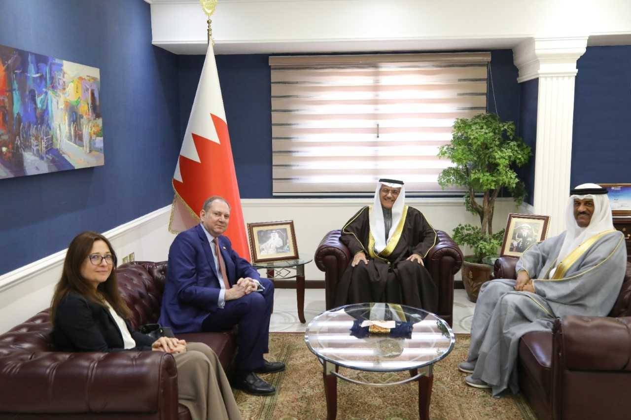 محافظ الشمالية يستقبل السفير الإيطالي لدى مملكة البحرين<