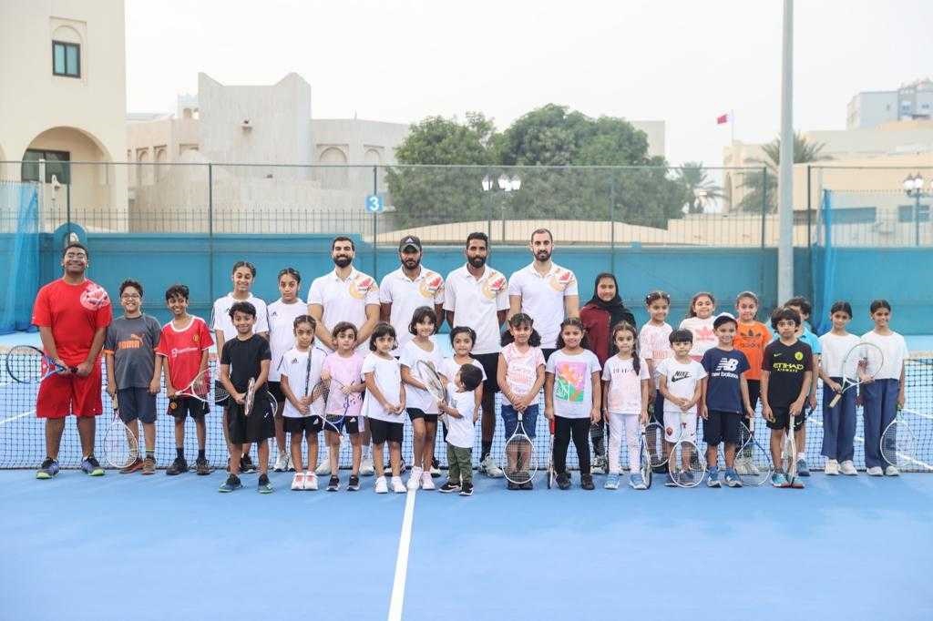 نادي ضباط الأمن العام يختتم فعاليات البرنامج الصيفي لأبناء الأعضاء.. فعاليات رياضية واجتماعية وثقافية تهدف إلى تعزيز القدرات والمهارات في مختلف المجالات<