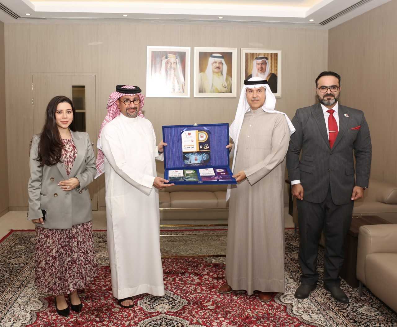 وكيل وزارة الداخلية لشؤون الجنسية والجوازات والإقامة رئيس لجنة مكافحة العنف والإدمان يلتقي الرئيس التنفيذي للمركز الوطني للأمن السيبراني<