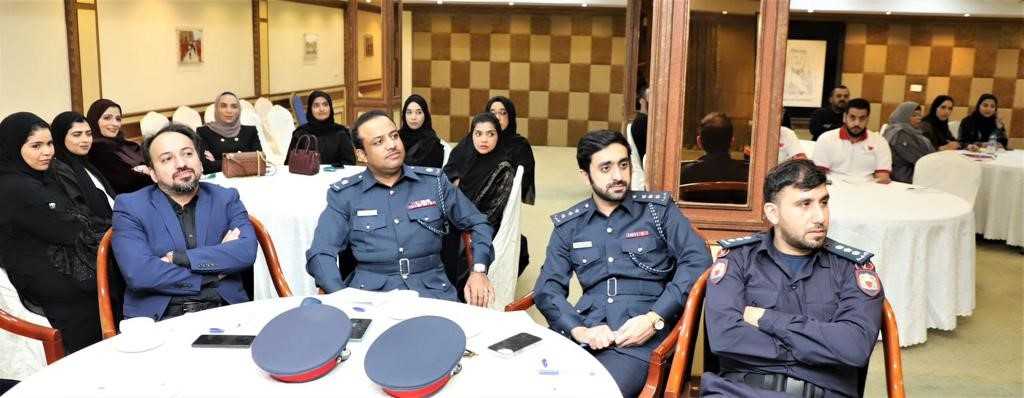 الموارد البشرية تنظم محاضرة تثقيفية عن 