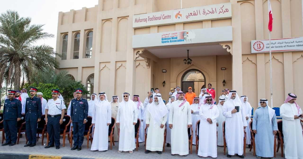 وزارة الداخلية تنظم استعراضا جماهيريا بسوق المحرق بمناسبة احتفال مملكة البحرين بأعيادها الوطنية<