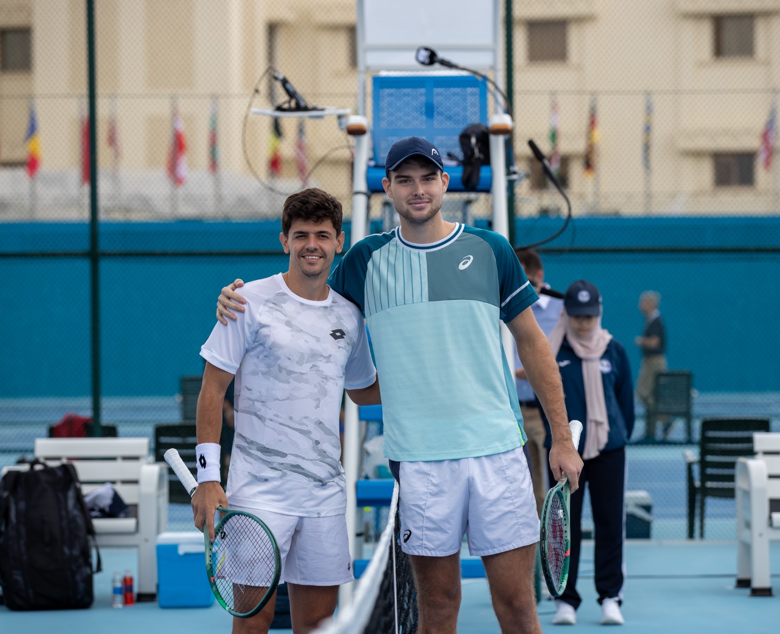 بدء المباريات التمهيدية لبطولة وزارة الداخلية تشالنجر للتنس وسط أجواء تنافسية<