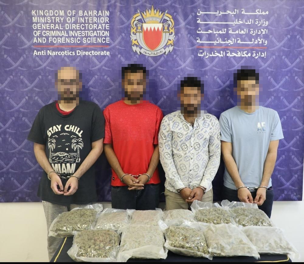 بالتعاون بين  الجمارك وإدارة مكافحة المخدرات... إحباط تهريب  مواد مُخدرة تُقدر  بأكثر من ٧٦ ألف دينار<