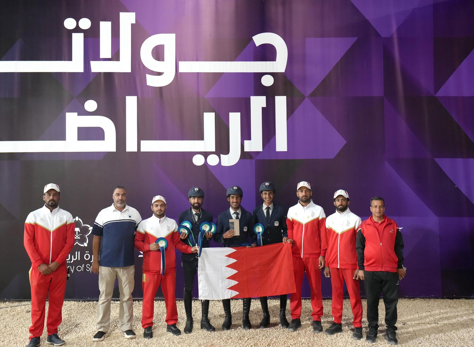 فريق وزارة الداخلية لقفز الحواجز يحقق مراكز متقدمة  في دورة ألعاب التضامن الإسلامي السادسة ويواصل تميزه في بطولات دولية أخرى<