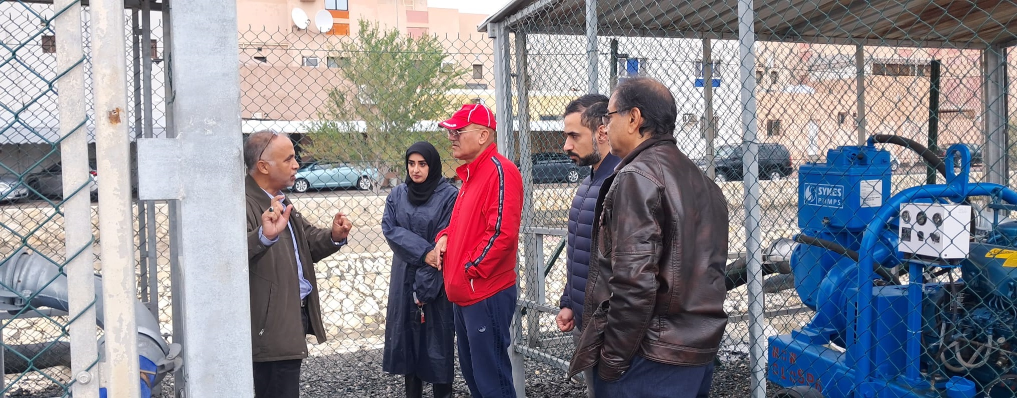 محافظ الشمالية يتفقد منطقة وبحيرة اللوزي للاطمئنان على سلامة المنطقة مع تواصل هطول الأمطار الموسمية<