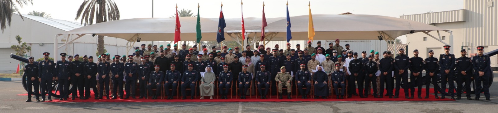 مساعد رئيس الشرطة لشؤون لعمليات والتدريب يحضر حفل تخريج 4 دورات تخصصية<