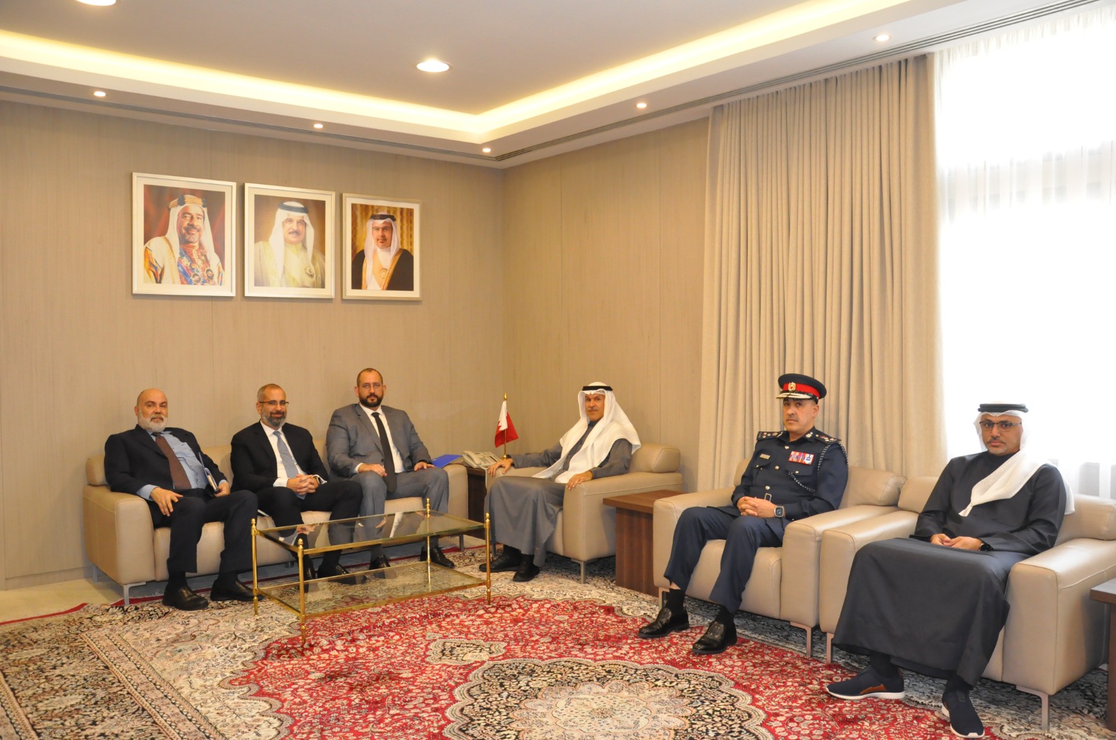 وكيل وزارة الداخلية لشؤون الجنسية والجوازات والإقامة يستقبل مدير المكتب الإقليمي للمنظمة الدولية للهجرة للشرق الأوسط وشمال أفريقيا<