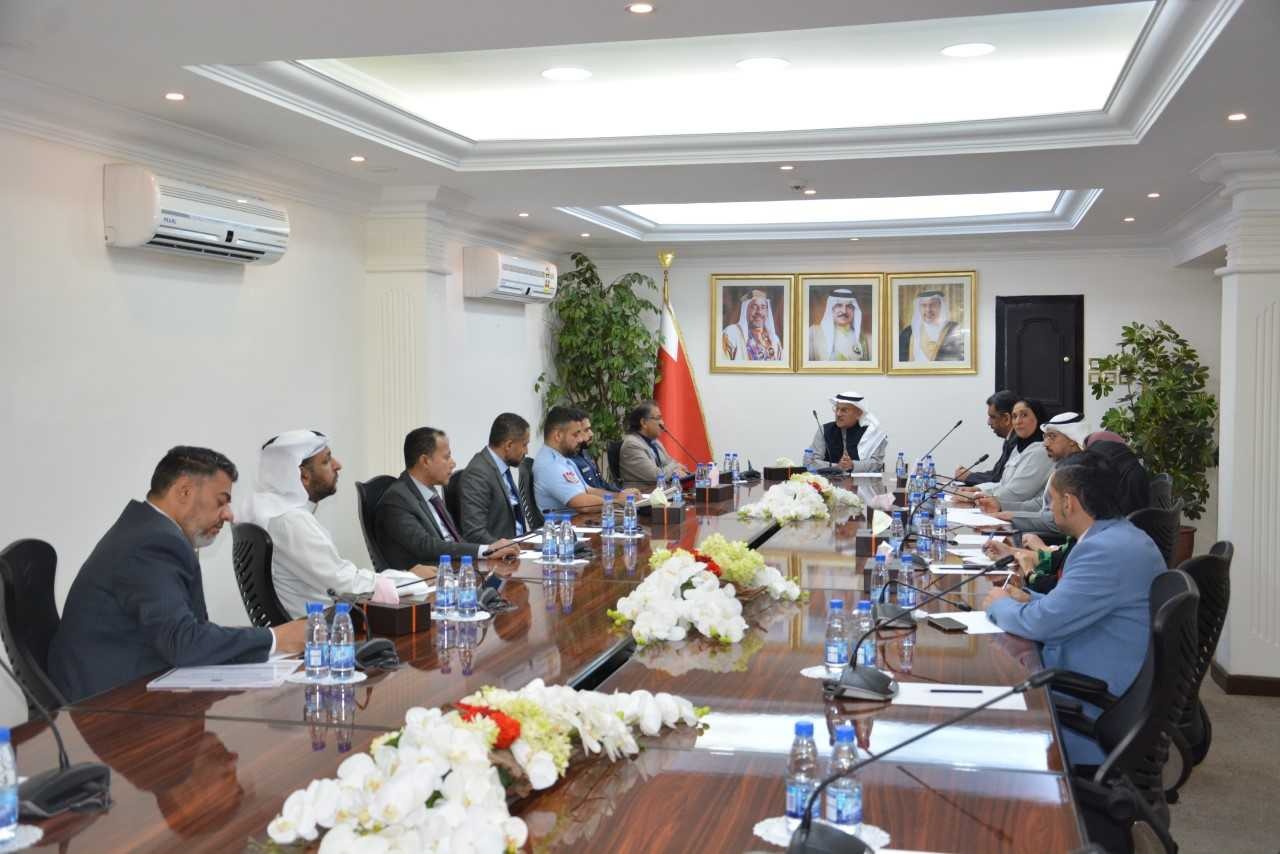 الاجتماع التشاوري بالمحافظة الشمالية ..العصفور يطلع على مراسم حفل تسلم شهادة اعتماد عالي مدينة صحية<