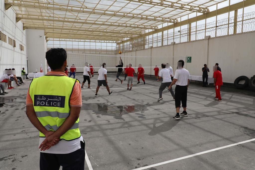 الإصلاح والتأهيل يقيم برنامجا رياضيا للنزلاء تزامناً مع فعاليات اليوم الوطني الرياضي لمملكة البحرين<