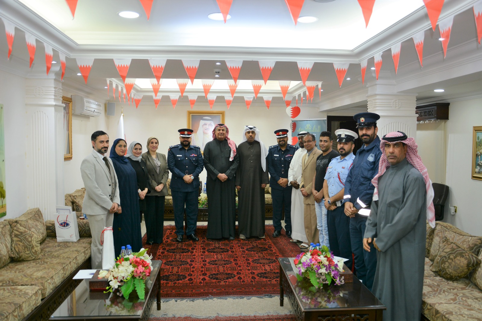 نائب محافظ الشمالية يكرم عدداً من الجهات والأشخاص نظير جهودهم وتعاونهم مع المحافظة<